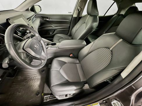 Used 2024 Toyota Camry SE w/ Convenience Package FWD image 13