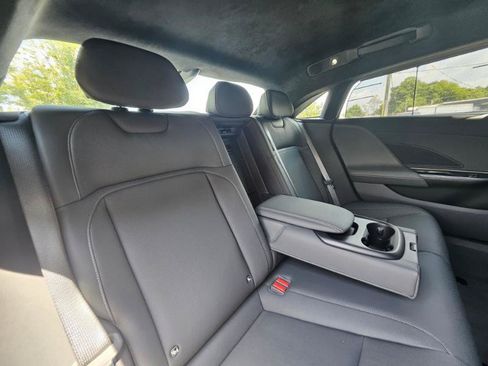 Used 2024 Lucid Air Touring AWD/4WD image 90