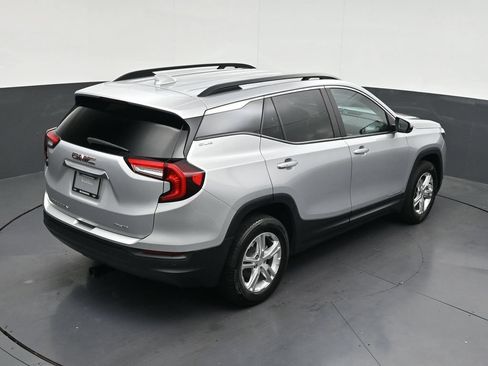 Used 2022 GMC Terrain SLE w/ Driver Convenience Package AWD/4WD image 19