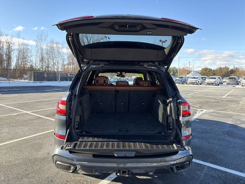 Used 2021 BMW X5 xDrive40i w/ M Sport Package image 34