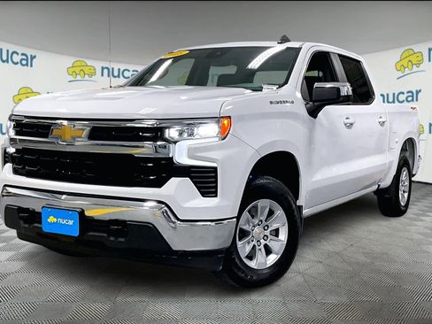 Used 2025 Chevrolet Silverado 1500 LT image 3