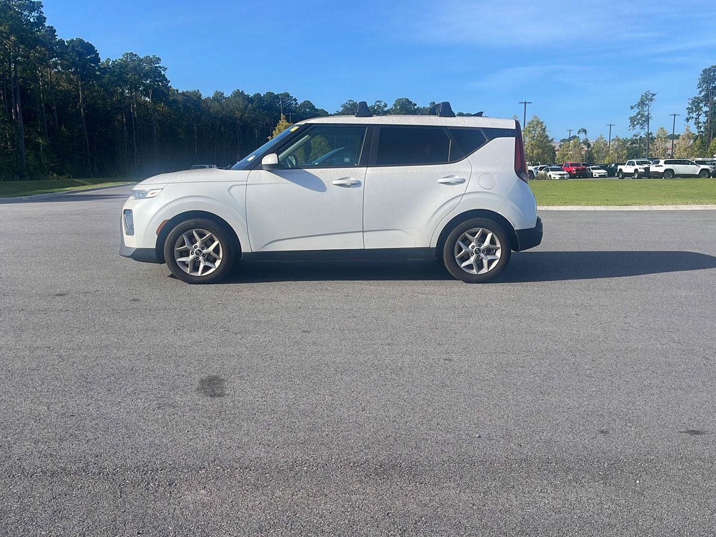 Used 2020 Kia Soul S FWD image 4