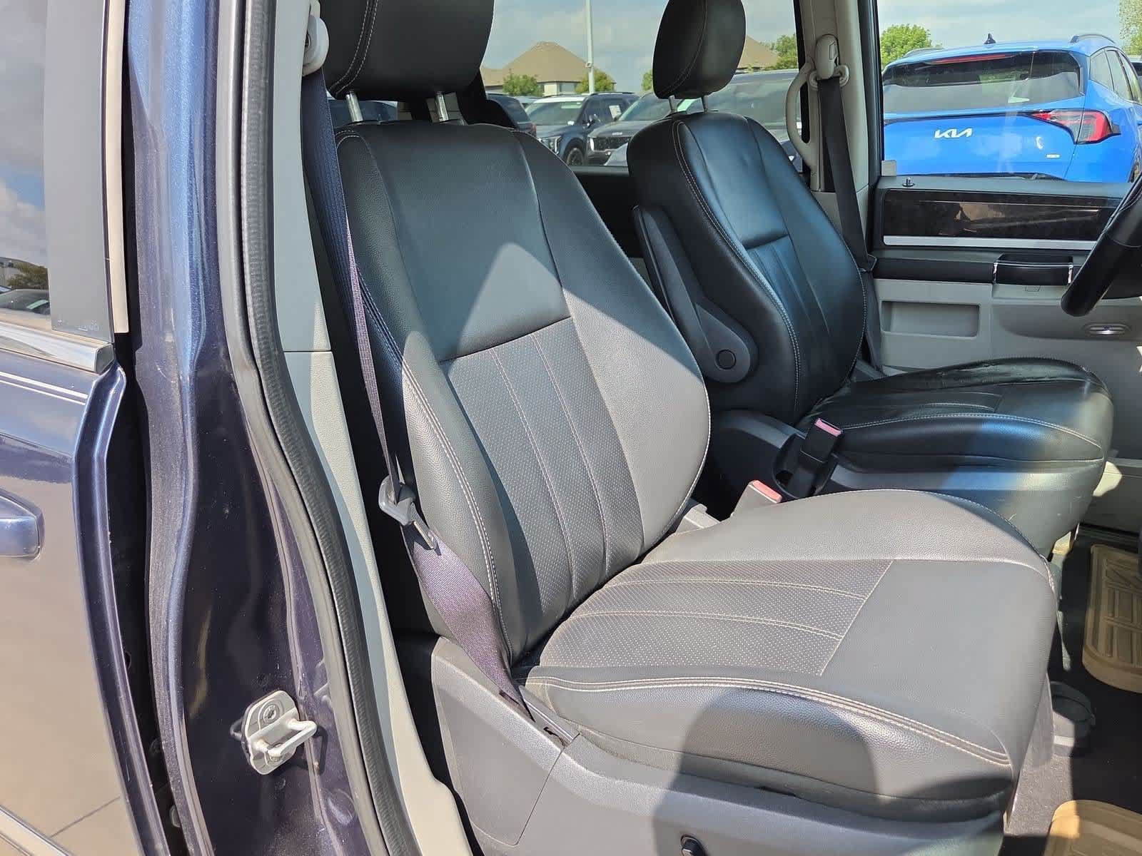 Used 2009 Dodge Grand Caravan SXT FWD image 21