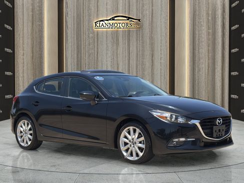 Used 2017 MAZDA MAZDA3 Grand Touring FWD image 1