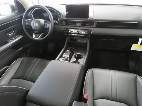 Used 2023 Honda Pilot Elite image 18