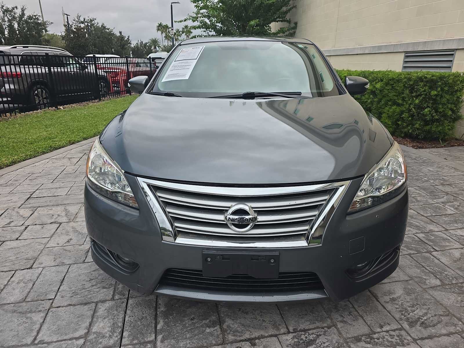 Used 2014 Nissan Sentra SL w/ Premium Package FWD image 2