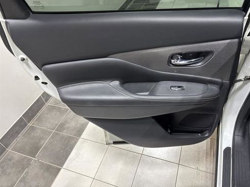 Used 2021 Nissan Murano SL w/ SL Moonroof Package image 19