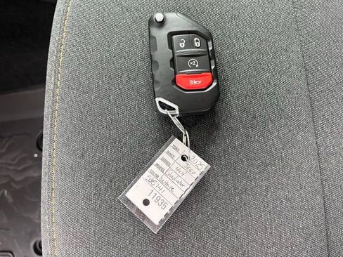 New 2025 Jeep Gladiator Sport image 26