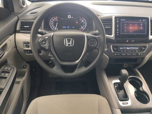 Used 2017 Honda Pilot EX image 22