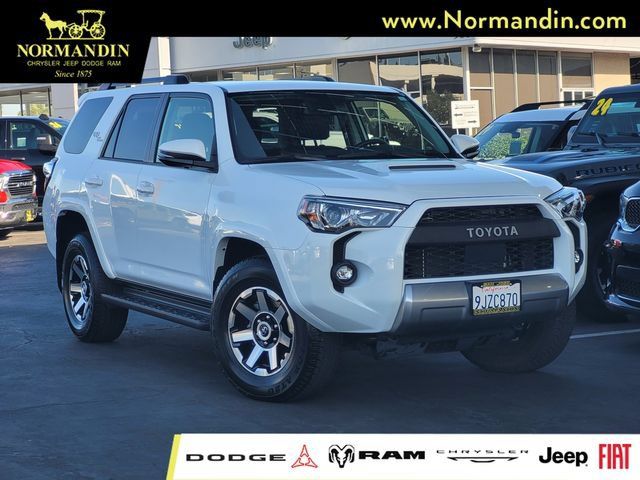 Used 2024 Toyota 4Runner TRD Off-Road Premium AWD/4WD image 1