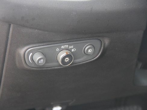 Used 2020 Chevrolet Equinox LT AWD/4WD image 27
