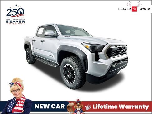 New 2025 Toyota Tacoma TRD Off-Road AWD/4WD image 1