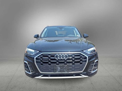 Used 2023 Audi Q5 2.0T Premium w/ Convenience Package AWD/4WD image 3