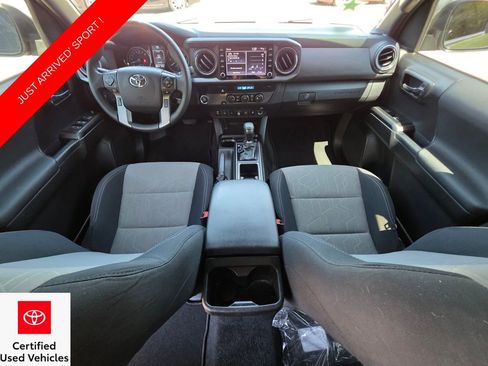 Certified 2022 Toyota Tacoma TRD Sport w/ Technology Package image 4