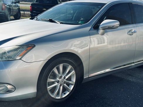 Used 2011 Lexus ES 350 image 3