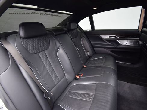 Used 2021 BMW 750i xDrive 750i xDrive AWD w/ Executive Package image 26