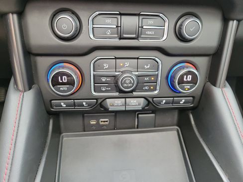 Used 2023 Chevrolet Tahoe RST AWD/4WD image 46
