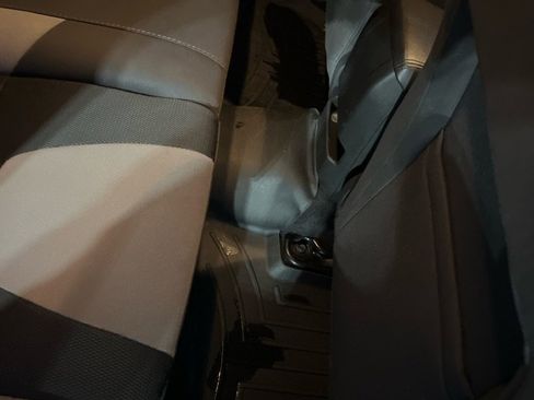 Used 2017 Ford Focus ST image 17