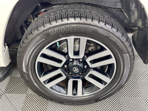 Used 2021 Toyota 4Runner Limited AWD/4WD image 35