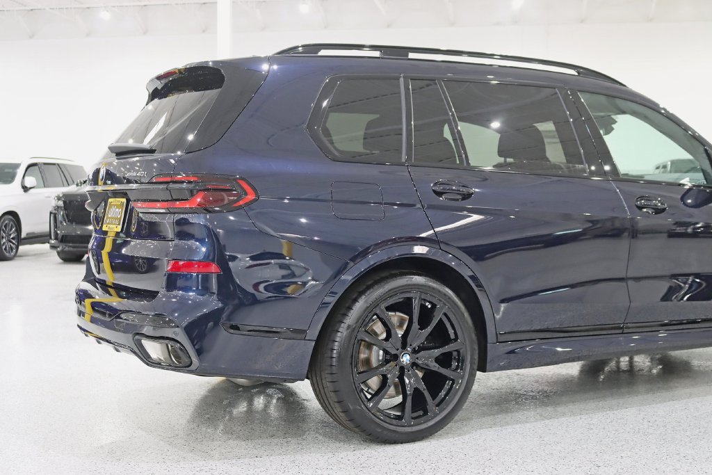 Used 2026 BMW X7 xDrive40i w/ M Sport Package AWD/4WD image 10