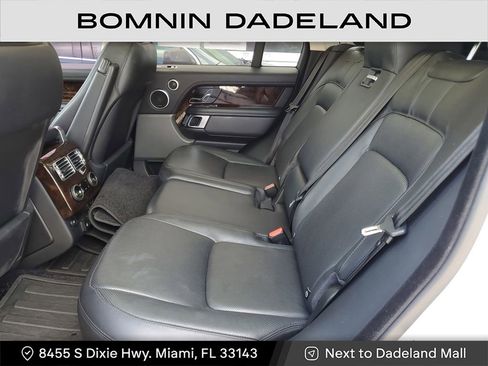 Used 2020 Land Rover Range Rover HSE image 11