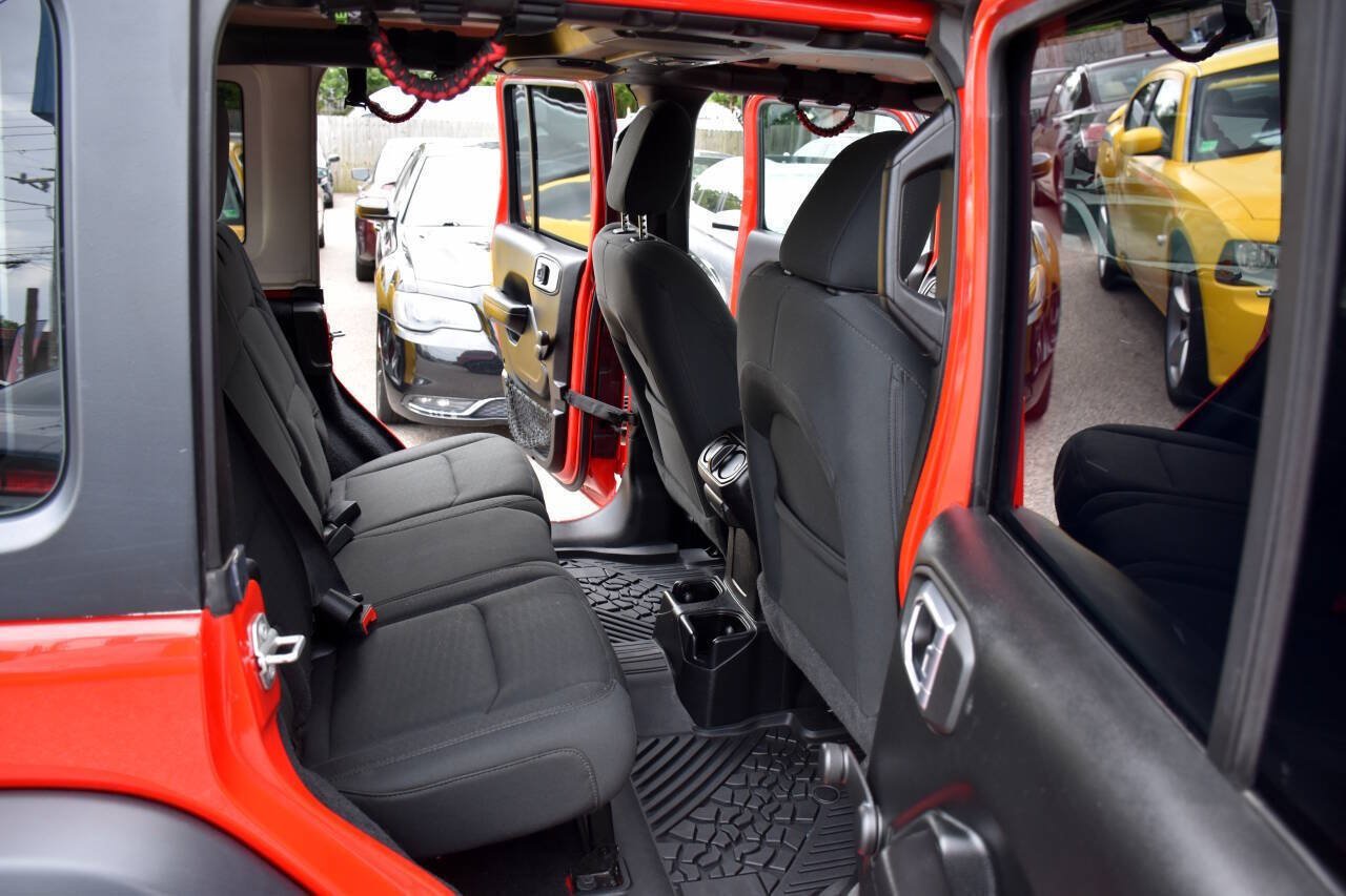 Used 2020 Jeep Wrangler Unlimited Sport AWD/4WD image 9