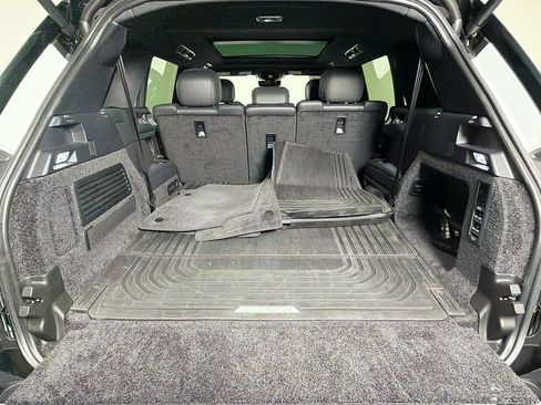 Certified 2025 Land Rover Range Rover Long Wheelbase SE AWD/4WD image 28