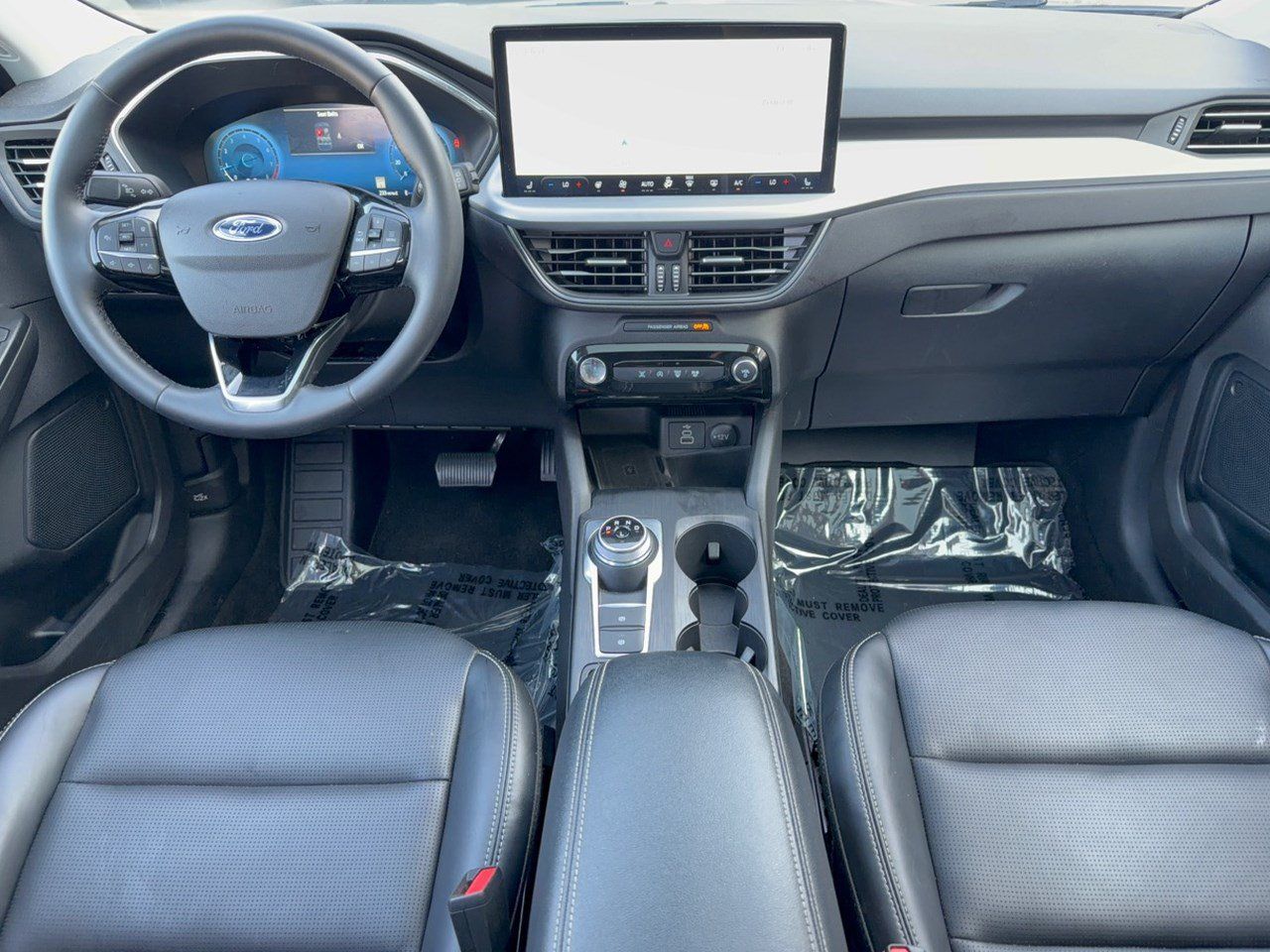 Used 2025 Ford Escape Platinum AWD/4WD image 17