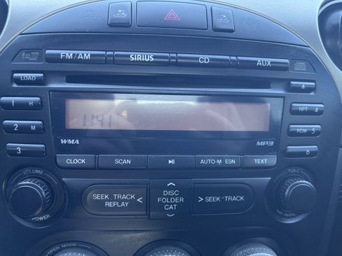 Used 2011 MAZDA MX-5 Miata Touring image 24