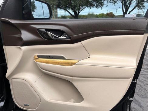 Used 2019 GMC Acadia Denali w/ Technology Package image 22