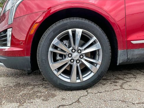 Used 2026 Cadillac XT5 Premium Luxury w/ Driver Assist Package AWD/4WD image 2