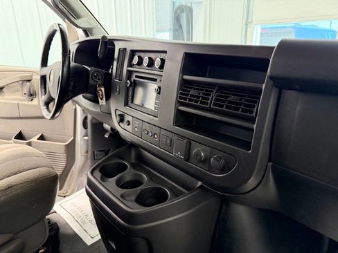 Used 2020 Chevrolet Express 3500 w/ Driver Convenience Package image 12