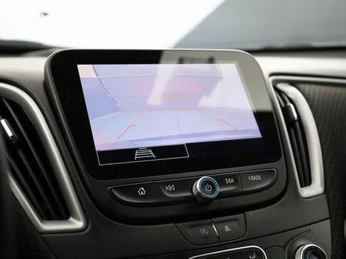 Used 2023 Chevrolet Malibu LT image 18