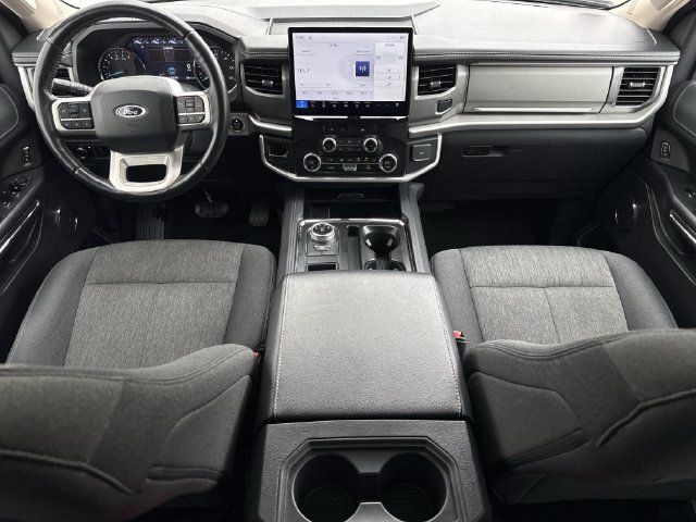 Used 2024 Ford Expedition XLT RWD image 11