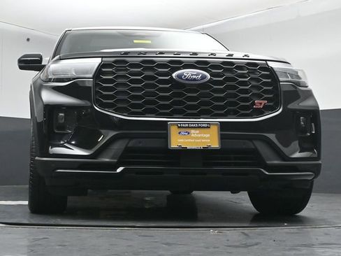 Certified 2025 Ford Explorer ST AWD/4WD image 39