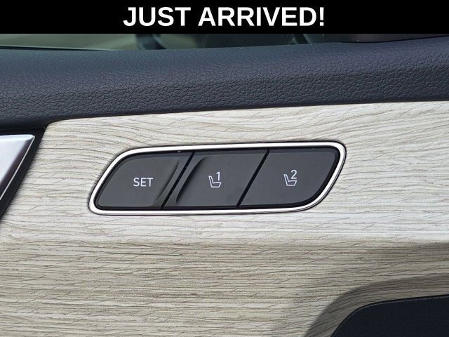 Certified 2024 Hyundai Palisade Calligraphy FWD image 16