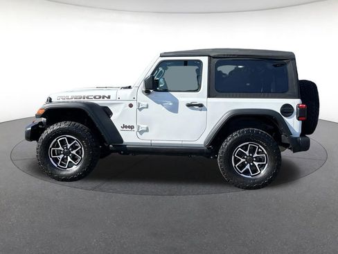 Used 2025 Jeep Wrangler Rubicon w/ Convenience Group AWD/4WD image 2