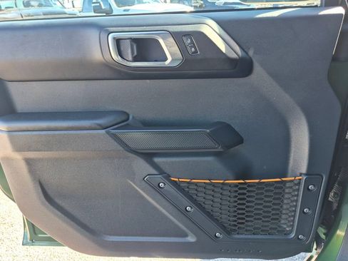 Used 2024 Ford Bronco Badlands image 17