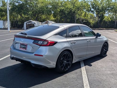 Used 2025 Honda Civic Sport image 5