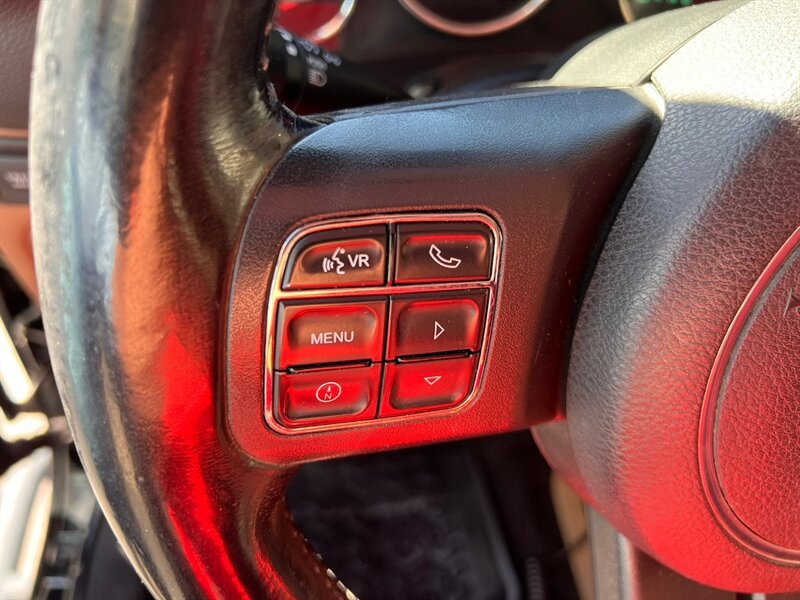 Used 2012 Jeep Wrangler Unlimited Rubicon w/ Connectivity Group AWD/4WD image 24