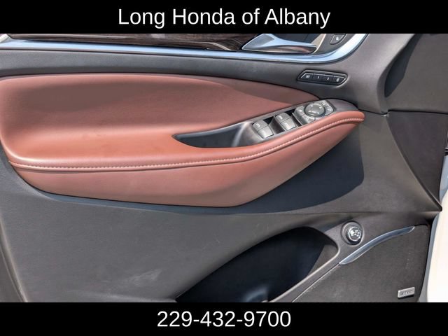 Used 2019 Buick Enclave Avenir w/ Avenir Technology Package FWD image 12