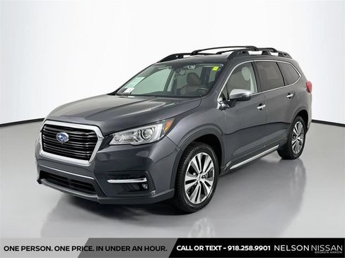 Used 2019 Subaru Ascent Touring w/ Popular Package #3 AWD/4WD image 1