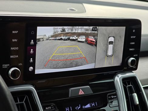 Used 2023 Kia Sorento SX Prestige image 9