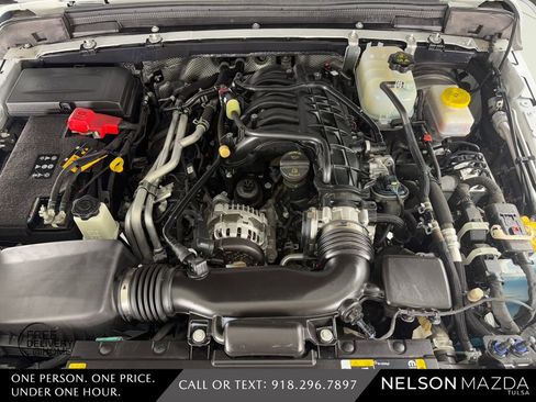 Used 2024 Jeep Wrangler Unlimited Sport AWD/4WD image 43
