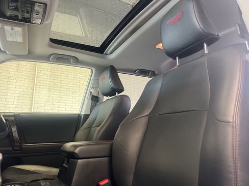 Used 2023 Toyota 4Runner TRD Off-Road Premium w/ Moonroof Package AWD/4WD image 17