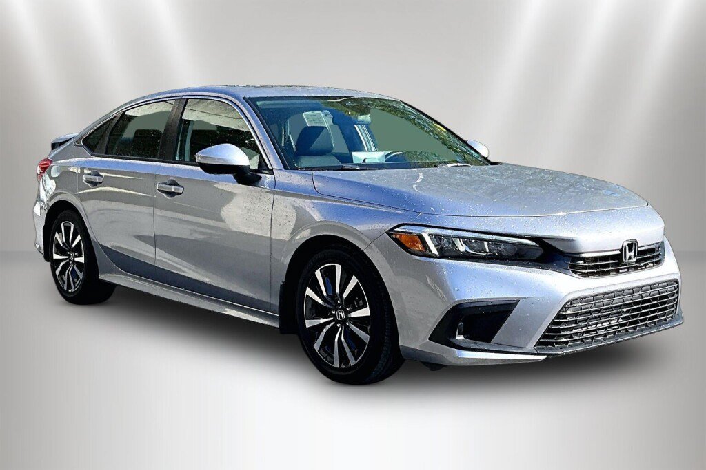 Used 2023 Honda Civic EX image 1