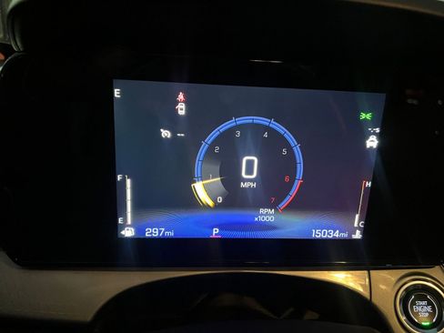 Used 2025 Chevrolet Trax LT w/ LT Convenience Package image 40