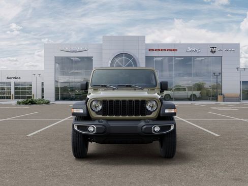 New 2026 Jeep Gladiator Sport AWD/4WD image 6