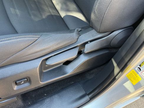 Used 2024 Toyota Tacoma TRD Off-Road image 23