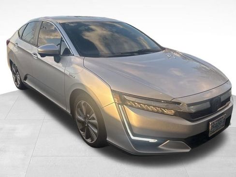 Used 2018 Honda Clarity Touring image 5